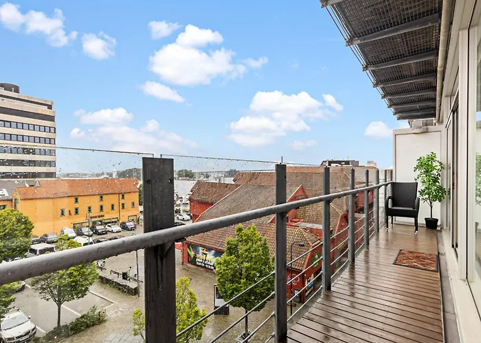 Nh9 - Corner Haven In Center *